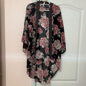 Xhilaration Floral Kimono with Pink and White Accents